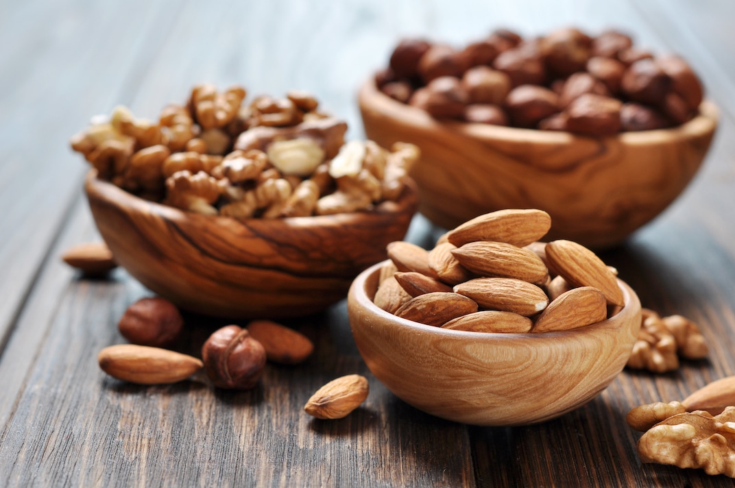8 Health Benefits of Eating Nuts